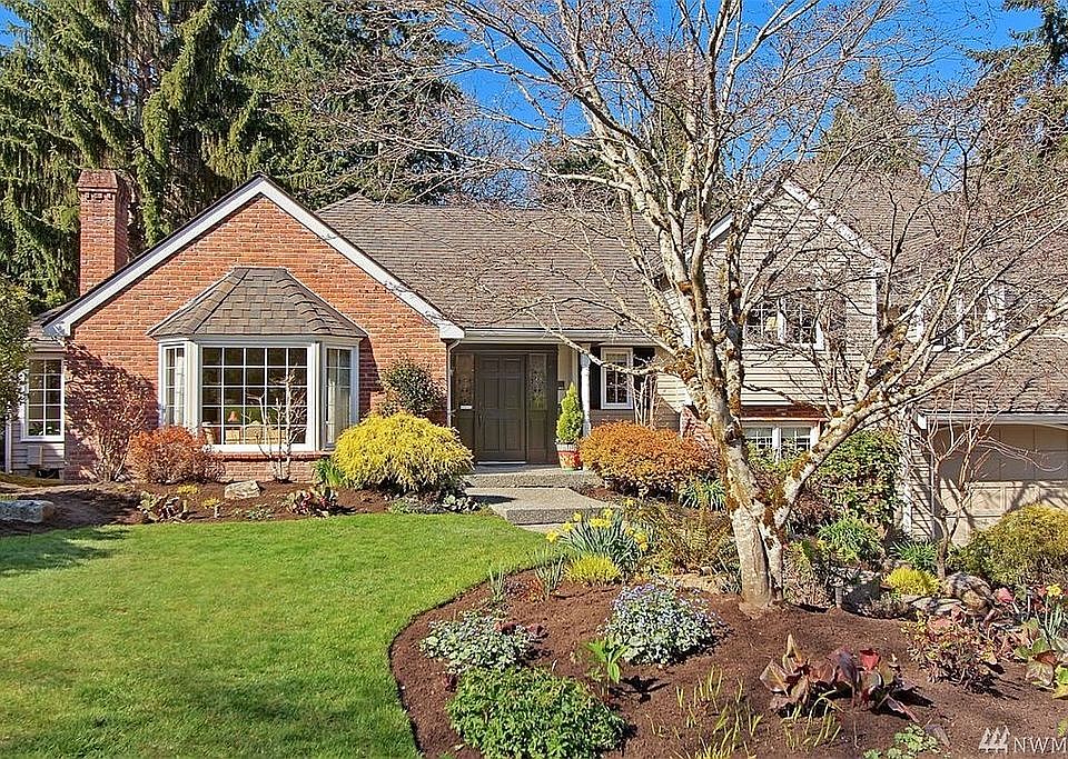 1st image of 17038 NE 133rd St