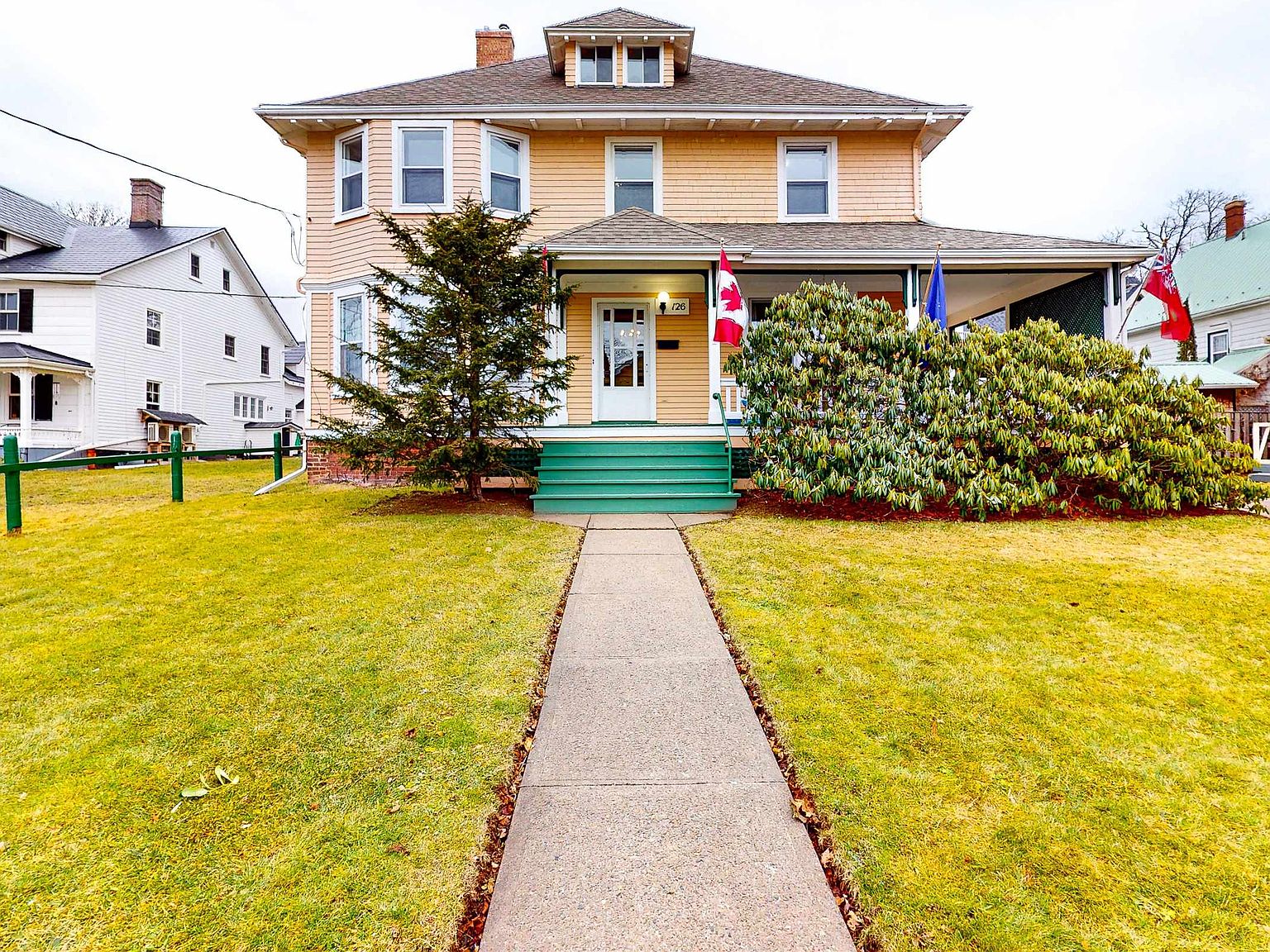 126 Rochford St, Charlottetown, PE C1A 3T8 MLS 202300406 Zillow