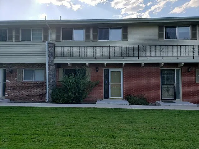 184 Smithridge Park photo 1