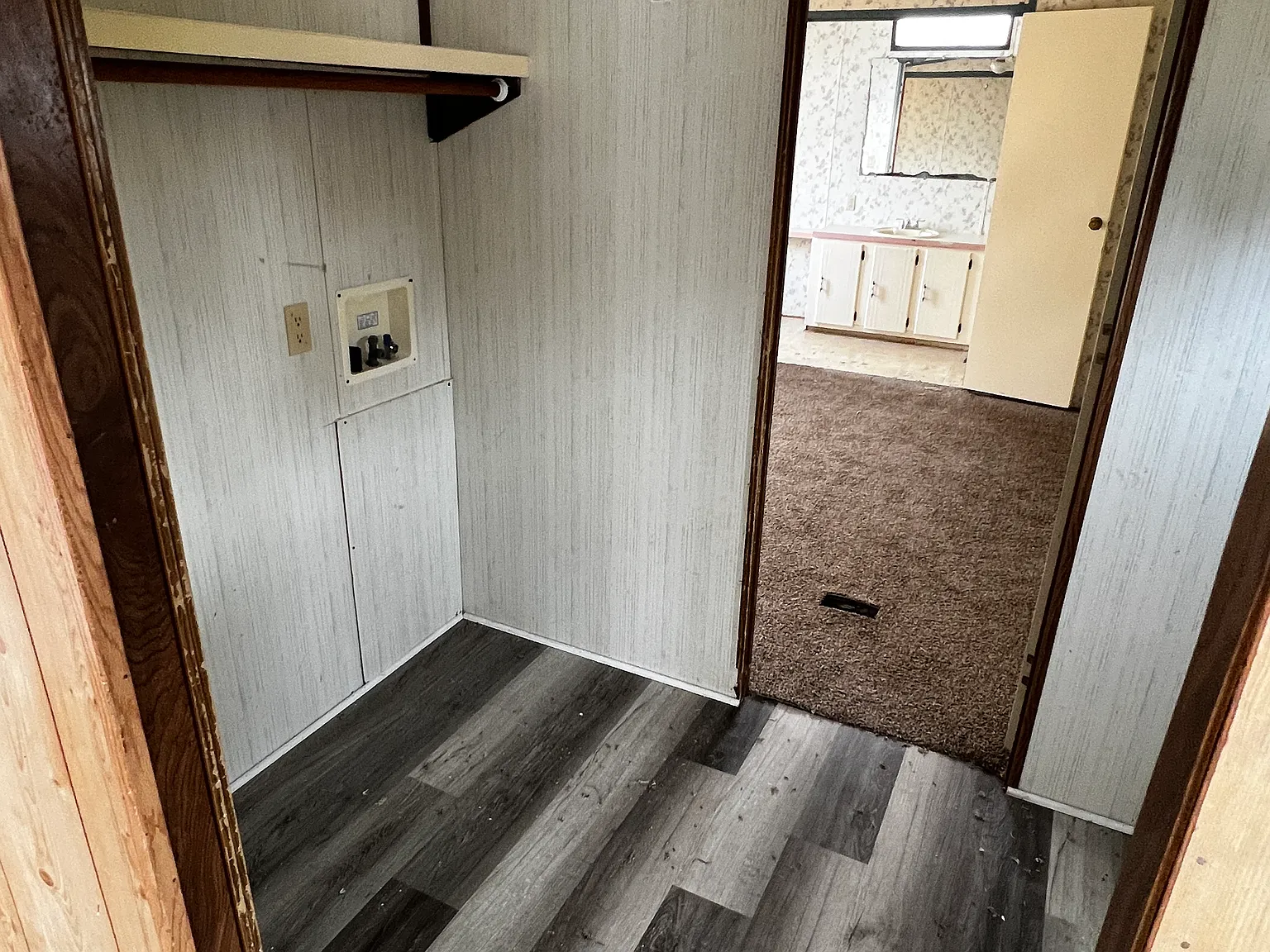2 bed, $890 — Photo 4