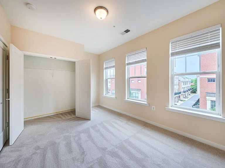 256 Bluemont Branch Ter SE — Photo 51