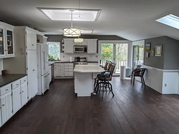 9113 Hickory Hill Rd, Oxford, PA 19363