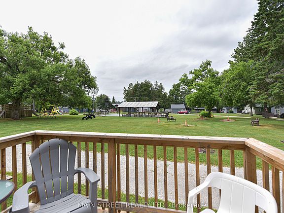 5th image of 230 Lake Dalrymple Rd #20