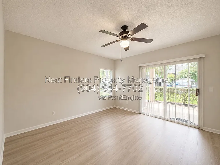 10000 Gate Pkwy N #1015 — Photo 4