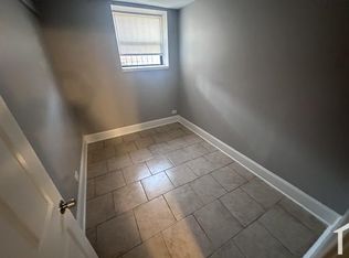 4400 W Washington Blvd #G, Chicago, IL 60624