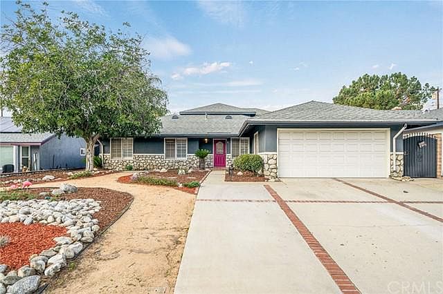 1st image of 1085 Canyon View Dr