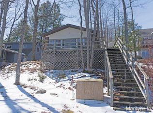 15514 Bates Dr, Leroy, MI 49655