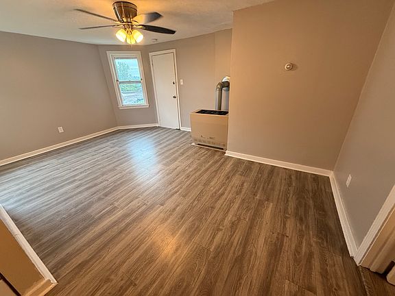 3rd image of 703-705 Rodman St #2M