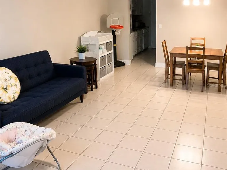 605 Northlake Blvd #9 — Photo 3