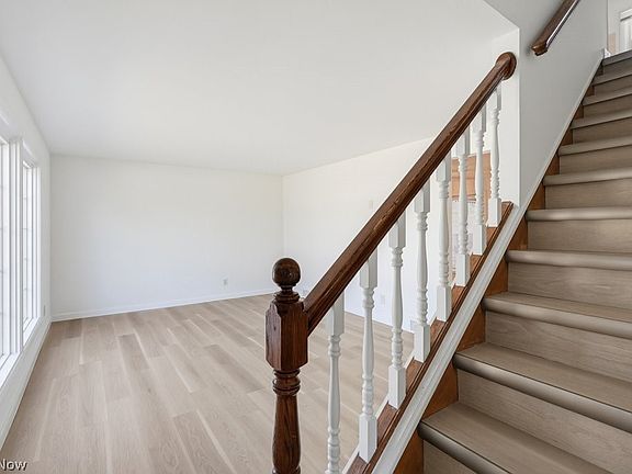 5th image of 2245 Richmond Rd