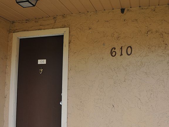 3rd image of 610 Kenwick 104 Cir