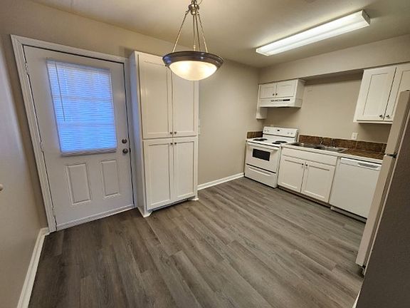 5th image of 101 Ellis Dr #2B-1BA-904SQFT