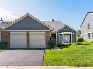 721 Caliente Ct, Libertyville, IL
