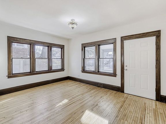 2nd image of 1683 Minnehaha Ave E
