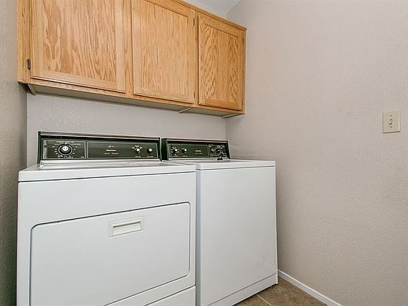 2nd image of 267 Sunshine Springs Ct