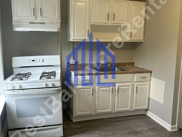 1503 E 28th St — Photo 4