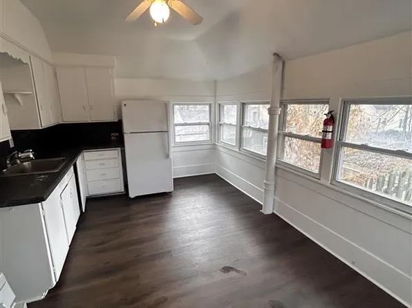 830 Clinton Ave #2, Kalamazoo, MI 49001