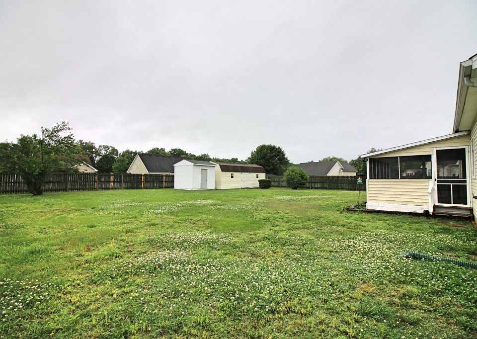 1st image of 3864 Gaine Dr