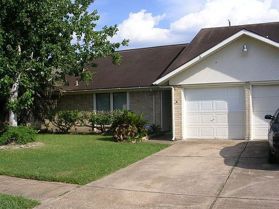 3rd image of 5419 Briarwood Forest Dr