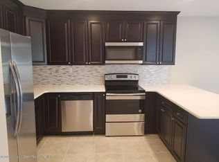 122 Muhlen Platz UNIT A, Freehold, NJ 07728