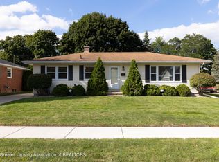 3246 Pickwick Pl, Lansing, MI 48917