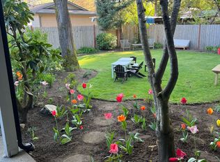 19719 61st Pl NE, Kenmore, WA 98028