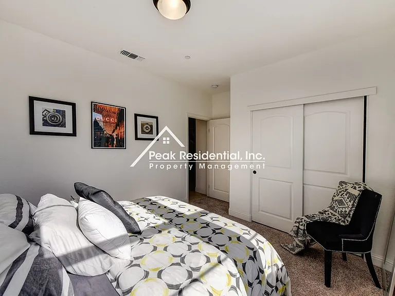 12753 Glass Beach Dr — Photo 11