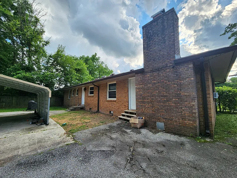 1306 White Blvd — Photo 6
