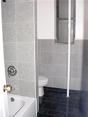 Rented by City Connections Realty | media 36