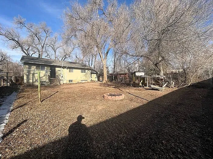 1712 Peterson St — Photo 8