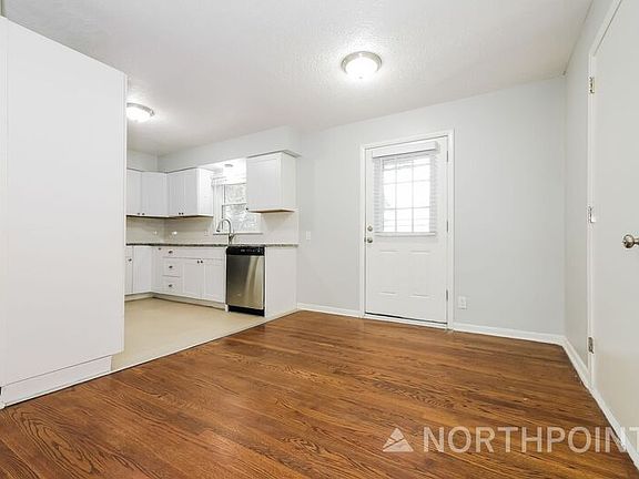 5th image of 13511 E 41st Ter S