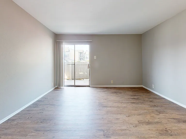 Addison Apartments at the Park — Photo 164