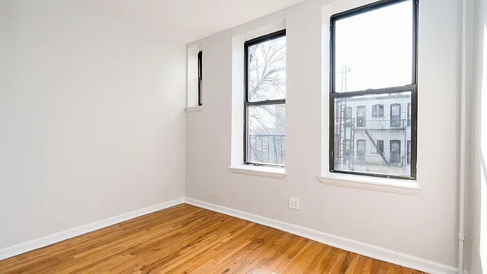 Rented by Nooklyn NYC LLC | media 16