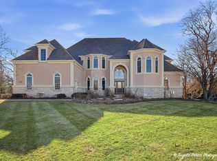 3513 Deep Wood Dr, Crystal Lake, IL 60012