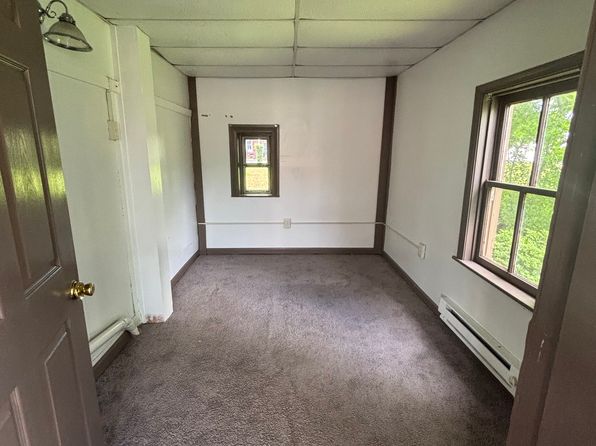 78 E York St #2