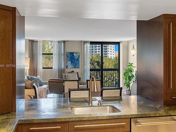 4th image of 2900 NE 14th Street Cswy APT 402