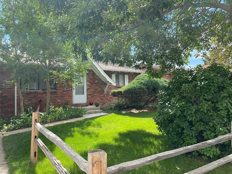640 Ingalls St — Photo 1