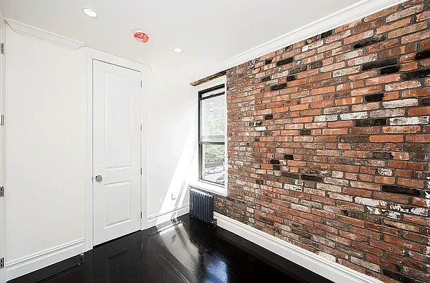 Rented by Avenues Real Estate | media 6