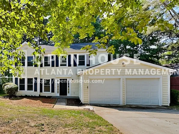 524 Meadowfield Ct, Lawrenceville, GA 30043