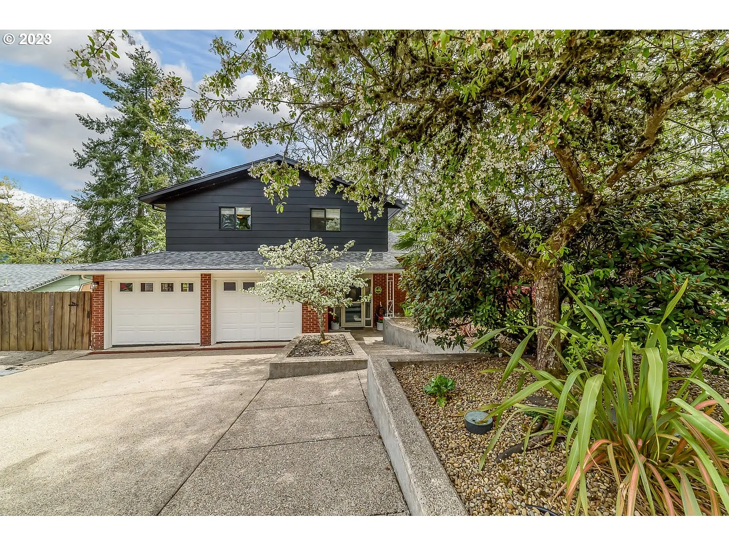 2845 Taylor St photo 1