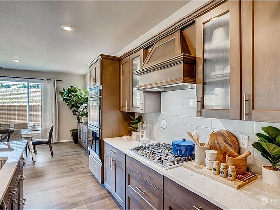 3rd image of 17660 128th Avenue Ct E