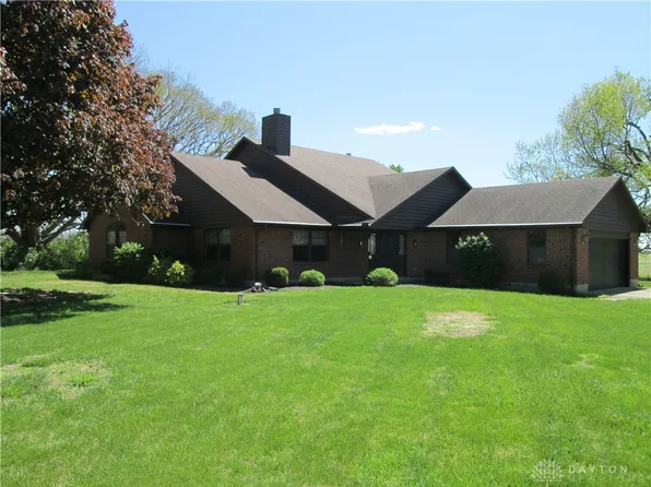 12520 Air Hill Rd, Brookville, OH 45309