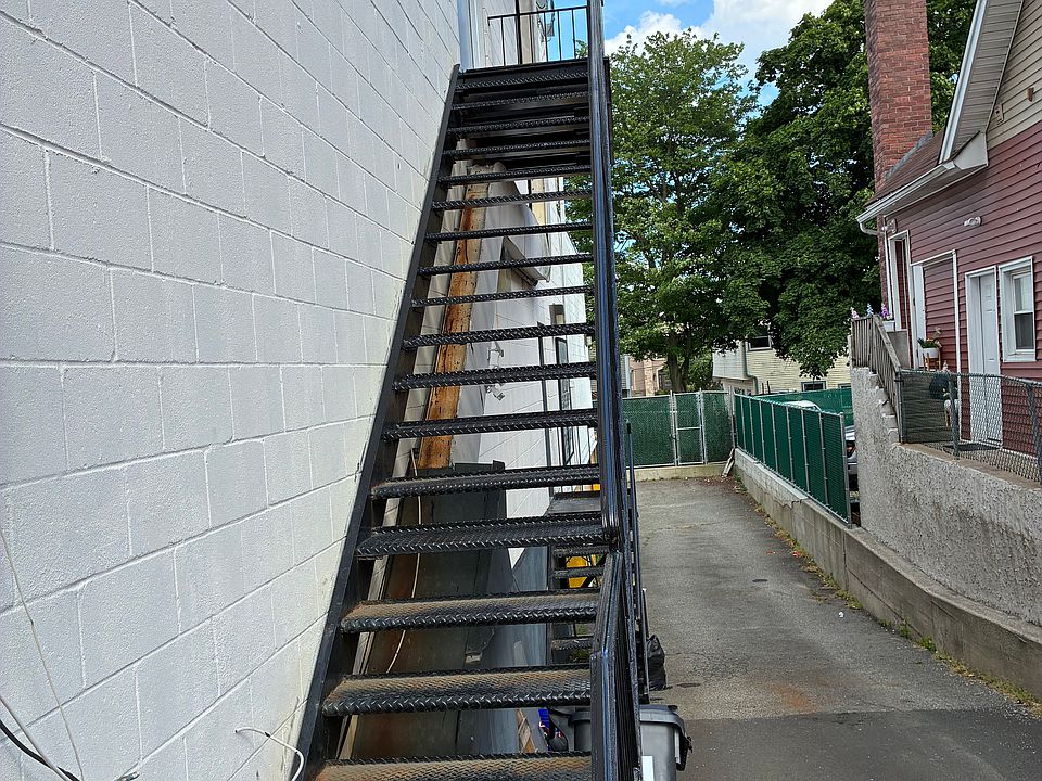 1st image of 4022 Hylan Blvd #2B