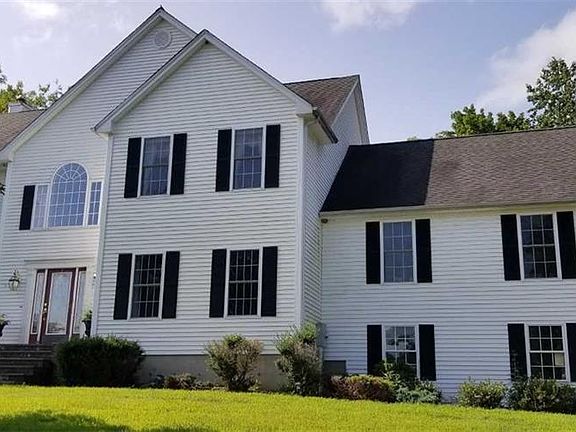 3rd image of 29 Cortland Pl