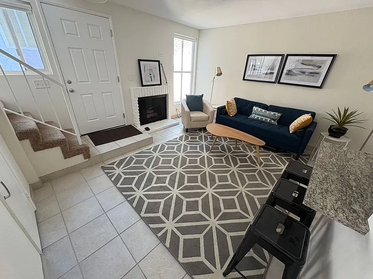 Barclay Square Apts LLC (9840) — Photo 6