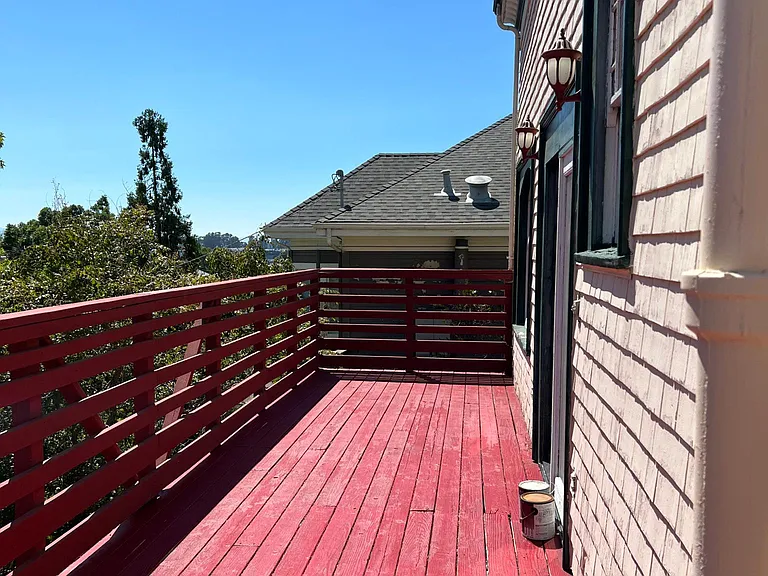639 Georgia St — Photo 22