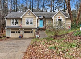 2526 W Shiloh Ct, Kennesaw, GA 30152