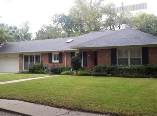 4702 Linden St, Bellaire, TX 77401