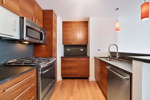 Rented by Compass | media 19