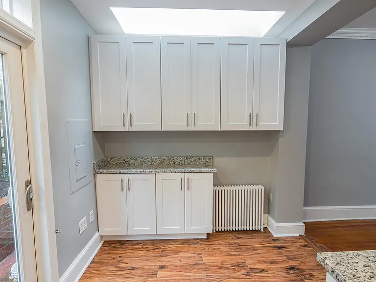 2035 37th St NW — Photo 18